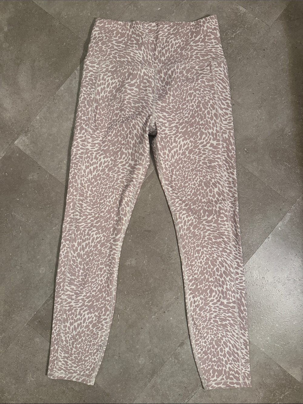 Vuori Women’s Tan & White Animal-Print High-Rise Leggings Size Small